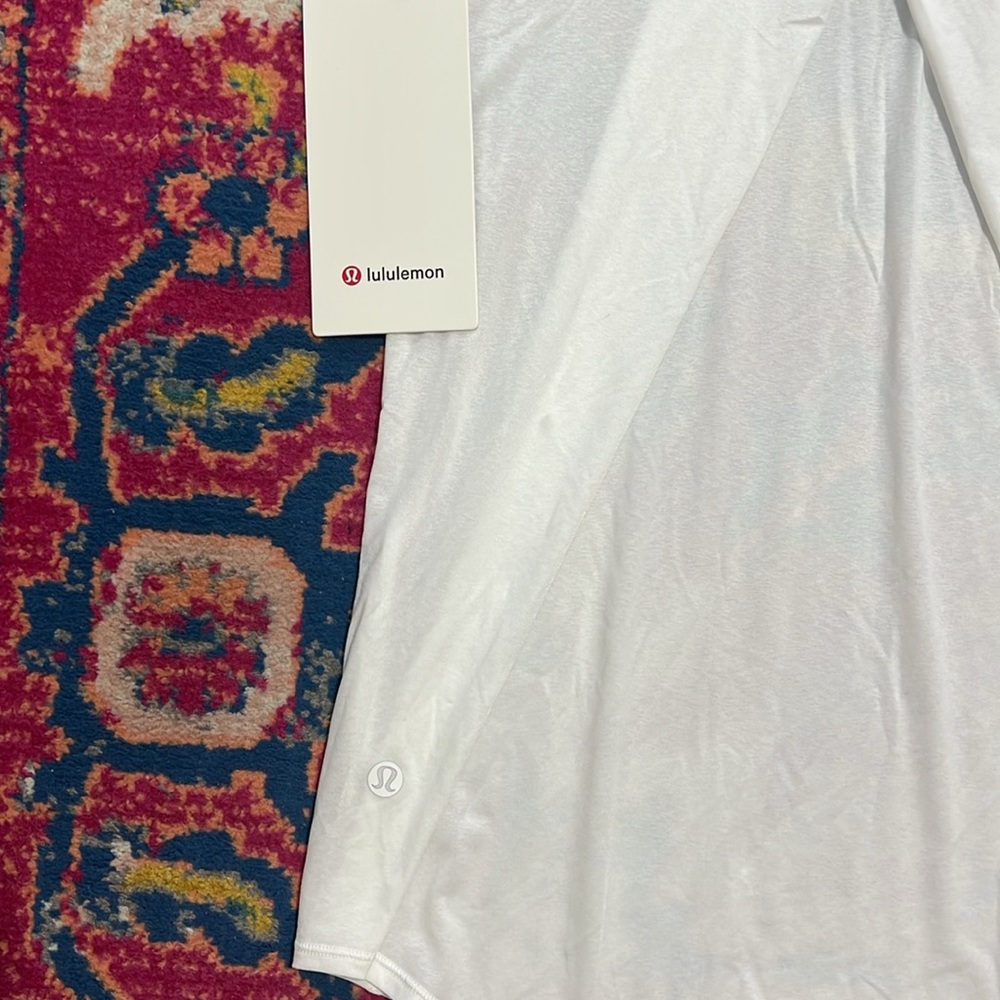 Lululemon Essential Tank Pleated size 2 white new with tags - Picture 7 of 7